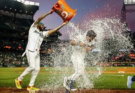 Cole Young’s walkoff hit in 10th lifts Mariners past Mets for 7th straight win
