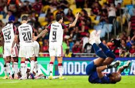 Flamengo massacra o Madureira por 8 a 0 e confirma Fla-Flu na final do Carioca