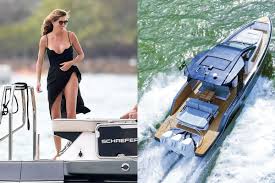 Gisele Bündchen: Iate de Luxo e Amizade Surpreendente! 🛥️ - Imagen ilustrativa del artículo
