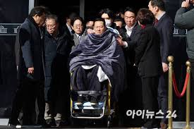 박근혜 - 장동혁 대표 단식 중단 현장에 드러난 보수 결집과 정치적 해석 (쌍특검, 한동훈 제명)