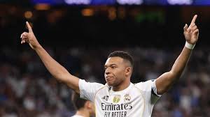 El doblete de Kylian Mbappé para poner el 2-0 del Real Madrid sobre el Valencia