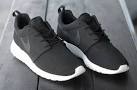 Nike roshe run black