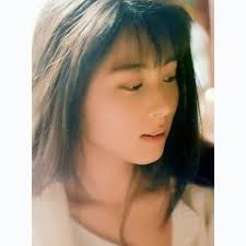 tên thực Sachiko Kamachi (蒲 池 幸 子, Kamachi Sachiko, 06 Tháng hai năm 1967 - ngày 27 tháng 5 năm 2007) là một ca sĩ nhạc J-pop, người viết bài hát, ... - b85fef44a83138ce51c63802192848d0_1287046211
