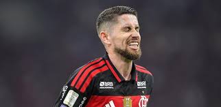 Jorginho tem fratura confirmada, e Flamengo protesta contra arbitragem
