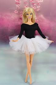 Resultado de imagen para ropa para barbie de diseñador black label imagenes