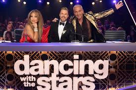 what time is dancing with the stars on