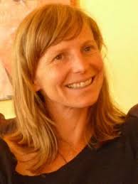 Gudrun Maier lebt in Graz. Von 1995 bis 2001 studiert sie Pädagogik mit Schwerpunkten in Sozialpädagogik und Erwachsenenbildung und verfasst ihre ... - maier_portrait.jpg.421055
