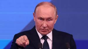 Putin claims Ukraine will lose western lands and that everyone in Ukraine "has fallen out with each other"