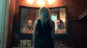 Mary Elizabeth Winstead and Maika Monroe Discuss Going A Different Route With Their Hand That Rocks The Cra...