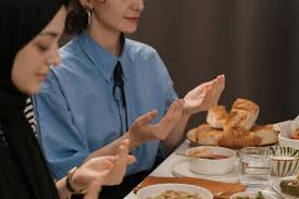 Buka Puasa Jakarta Hari Ini: Suasana Sore dan Jadwal untuk 16 Maret 2026