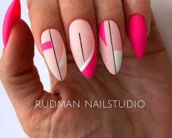 Image de Pink Almond Nails with Geometric Shapes