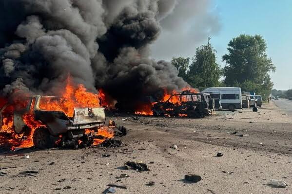 Ukrainian forces launch nearly 800 drones at Russia; Russian missile strikes kill 10 civilians in Kharkiv region