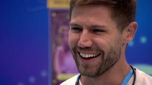 No Presente do Anjo, Jonas Sulzbach escolhe vídeo da família ao invés de segunda imunidade
