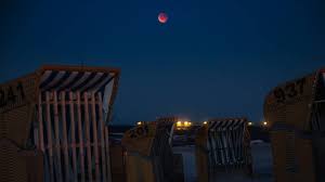 Seltene Mondfinsternis – Kiel hat heute Nacht nur 15 Minuten eine Chance — T-Online