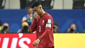 دموع رونالدو بعد نهاية حلم كأس العالم 2026... هل أعلن اعتزاله؟ (فيديو)