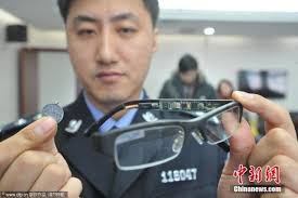 In Shenyang, A Student Was Caught Wearing A Pair Of Glasses With A Camera That Would Send Black ... - a437