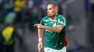 Paulinho abre o jogo sobre nova lesão no Palmeiras e diz quando vai voltará a atuar