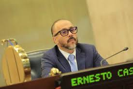 Presidente de Asamblea Legislativa en El Salvador busca reelección