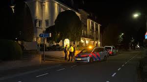 Three men flee into woods after burglary in Slenaken