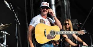 Riley Green’s Road to Entertainment: Balancing Music, Fitness, and Fun