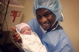 True to Peter Okoye&#39;s prediction in November last year when he tweeted that his twin brother Paul and girlfriend Anita would have a boy like him, ... - paul-okoye