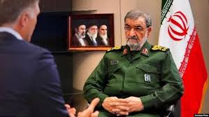 محسن رضایی: خارج از تنگه هرمز یک «محدودۀ ممنوعه» اعلام می‌کنیم