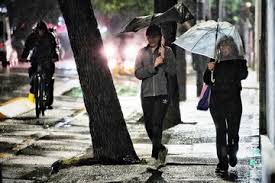Pronóstico de Buenos Aires: Lluvia y alerta amarilla por tormentas en el GBA durante el fin de semana largo de Carnaval