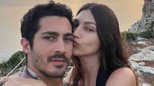 ¡Bomba! Úrsula Corberó anuncia embarazo con foto impactante - Imagen principal del artículo