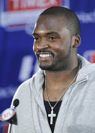 Associated PressNew York Giants linebacker Mathias Kiwanuka speaks to reporters after practice Friday. - 10494179-large