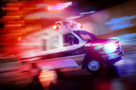 OVALE: Mulher e criança ficam feridas após colisão com ambulância em SJC