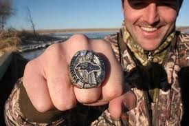 Sean Considine is an avid deer hunter, duck hunter and angler from Illinois who recently retired from an eight-year NFL career. The 32-year-old ended his ... - considine_hdr