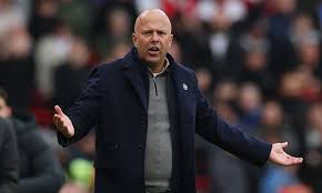 Liverpool in Crisis? Slot's Dilemma: Salah Benched?! Fixtures in Jeopardy?