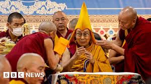 Dalai Lama Surpreende! Anuncia Plano de Sucessão aos 90 Anos! - Imagen ilustrativa del artículo