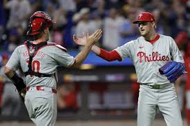 Phillies clinch 3rd straight playoff berth and close in on NL East title