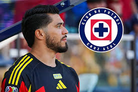 ¡BOMBAZO! Cruz Azul pretende a Henry Martín al quedarse sin Miguel Borja