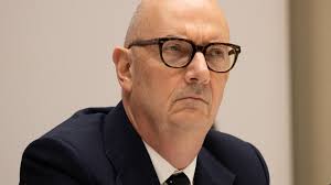 "Pour les deux mois qui viennent, il n'y a pas d'inquiétude": Roland Lescure assure que les ruptures de carburant dans 1 station sur 6 sont "une conséquence directe du plafonnement des prix" — BFM