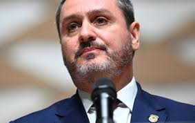 Congresso quer ouvir Andrei sobre INSS e caso Ramagem