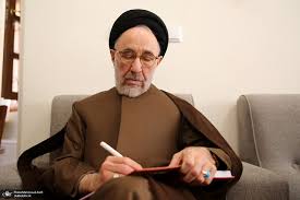 قاب هایی متفاوت از دیدار صمیمانه مردم با سیدمحمد خاتمی+ عکس