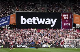 West Ham boss sends warning to Arsenal ahead of huge London derby