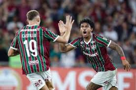 Fluminense: atacante sente dores no aquecimento e é retirado de jogo contra o Mirassol