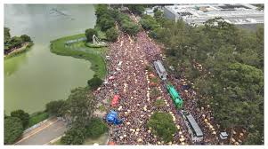 Léo Santana: bloco Vem com o Gigante arrasta multidão no Ibirapuera em SP neste domingo de pós-carnaval