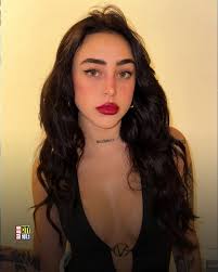 No estamos listos para esto...  @nicki.nicole la rompió TODA!!! Puro fuego, actitud y flow. "solo dime que yo te espero mi amooooor  - - - - - -  Te