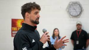 Former Sparta football standout Cole Wisniewski visits school ahead of NFL Draft