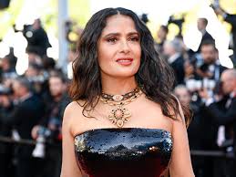 Salma Hayek Shares 'Massage Gone Wrong' Story with Chelsea Handler