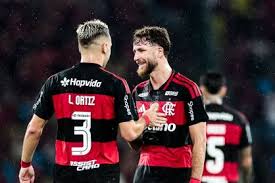 Zagueiro do Flamengo desabafa: 'Feliz por voltar a me sentir bem'