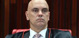 Moraes manda Flávio depor à PF no dia 28 em ação de calúnia contra Lula