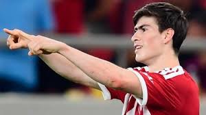 Olympiacos llevaría más competencia a Hormiga González; suena un delantero campeón del mundo