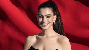 Há 12 anos, Anne Hathaway sofreu tanta difamação que quase não conseguiu mais papéis - e foi salva por Christopher Nolan