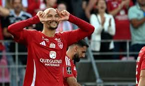 Brest : le but du KO de Ludovic Ajorque face à l’OM