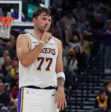 JJ Redick had fun watching ‘showman’ Luka Dončić against Jazz